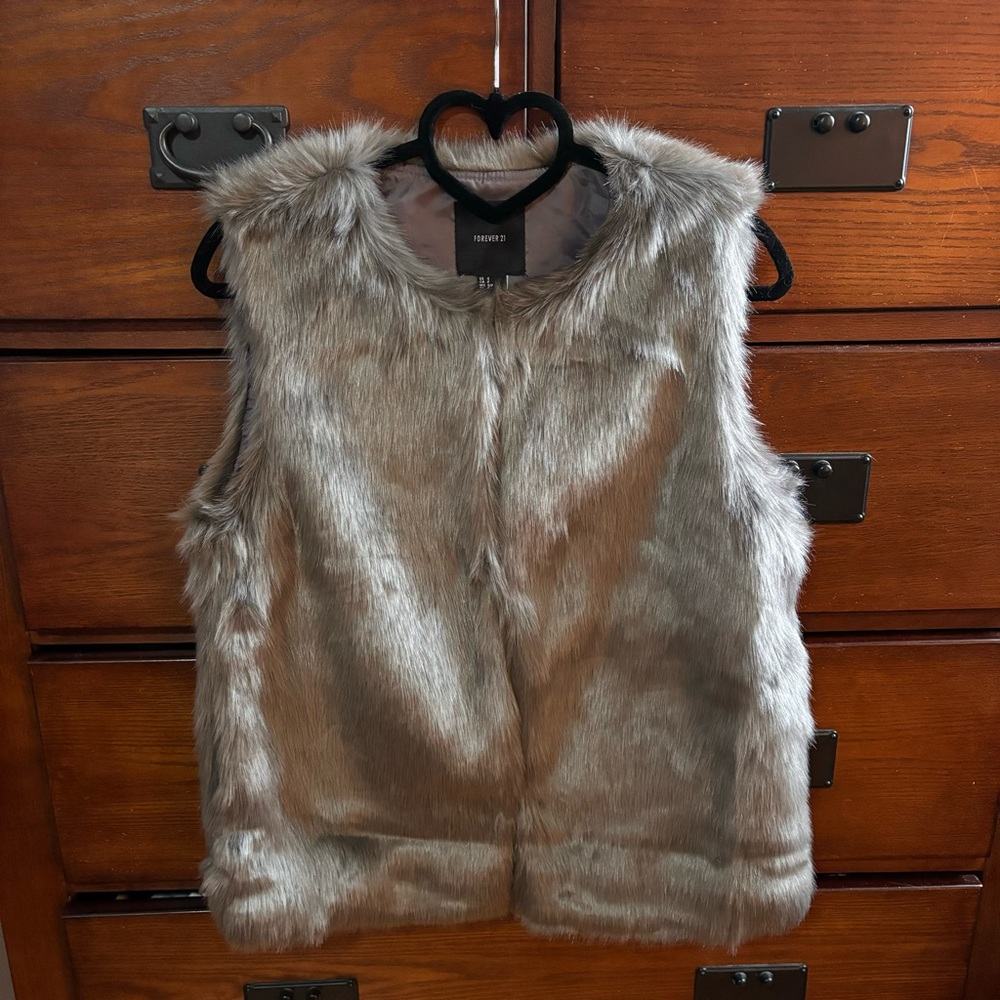 Faux Fur Vest Dark Gray Size Small Forever 21